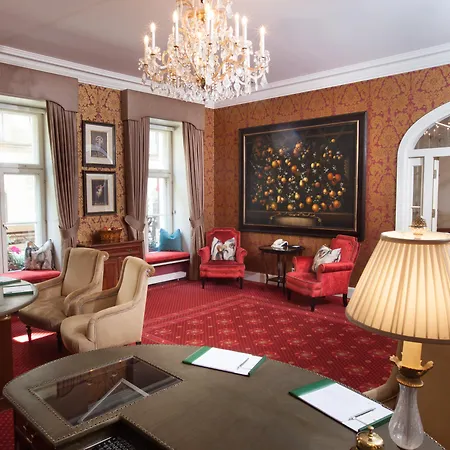 Hotel Grand Palace - Small Luxury Of The World 5*